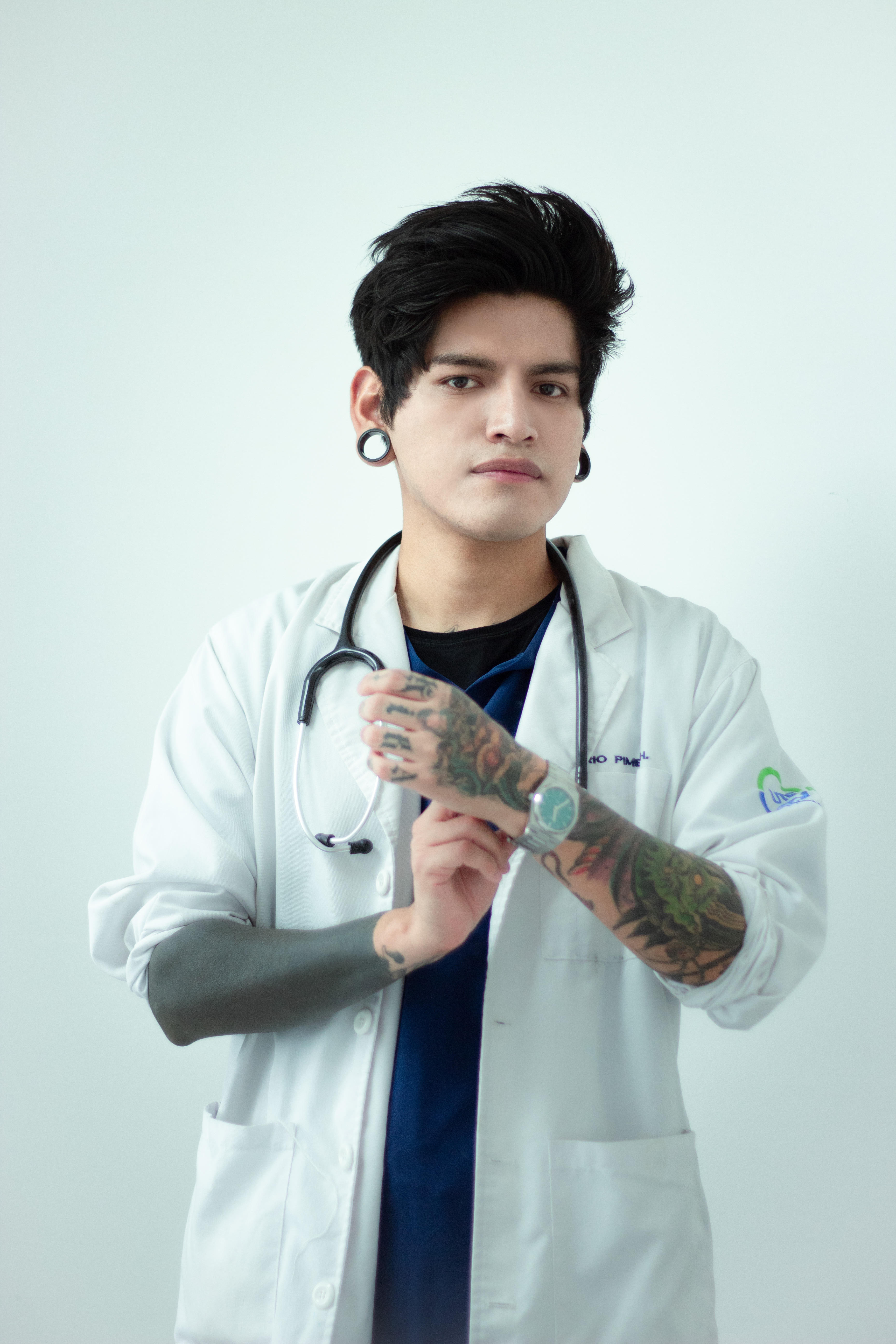 Darío Kira — Fundador